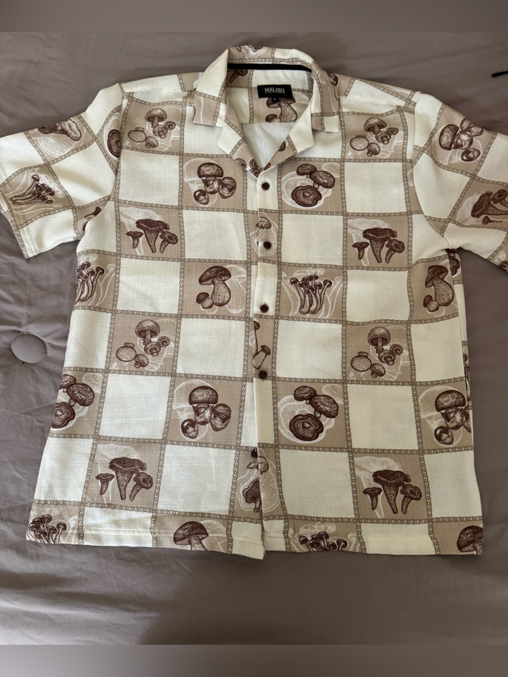 Men’s mushroom button up